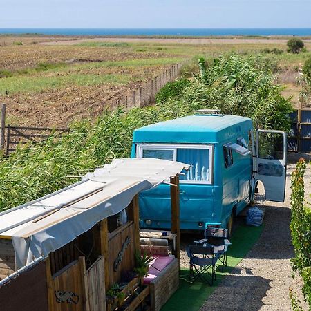 Jabuti Autocaravana Con Porche Y Aparcamiento كاديز المظهر الخارجي الصورة